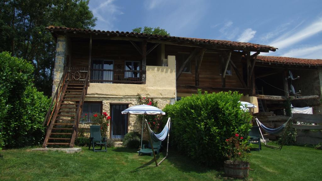 Gites Pyrenees Les Trois Montagnes Ganties Zimmer foto